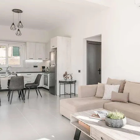 فيلة De Famelia Mousata